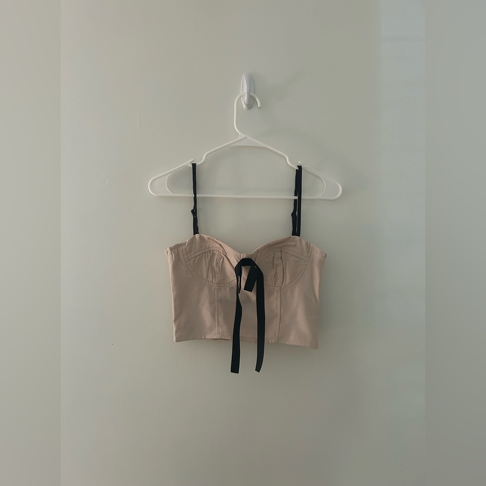 SHEIN MOD Bow Front Bustier
Cami Top
Beige / XS(2)